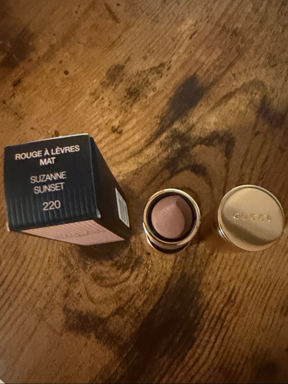 Gucci Matte Lipstick — Suzanne Sunset Shade# 220 - Picture 3 of 4